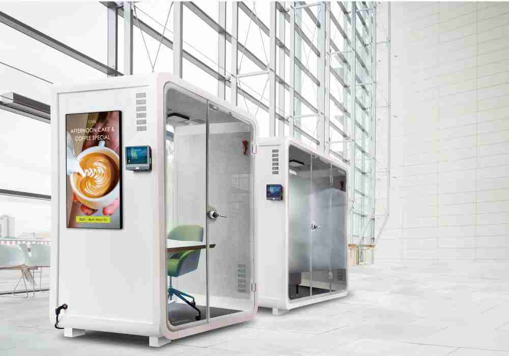 z6尊龙子公司达擎之智慧行动办公舱，，，，采用PDLC智能调光玻璃设计，，透过通电与断电的电流切换，，呈现透明与雾面效果，，，，具节能降耗特性并兼顾隐私，，，确保信息安全